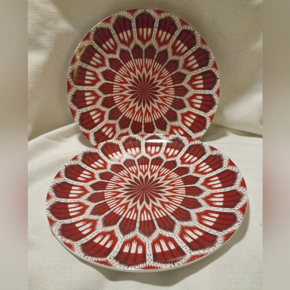 Williams Sonoma Schumacher Red & White Ikate Mandala Design Dinner Plates